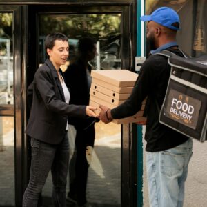 What Food Delivery Companies Often Forget on Hot Days