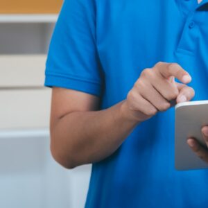The Stress of Finding Courier Apps in Australia While Travelling